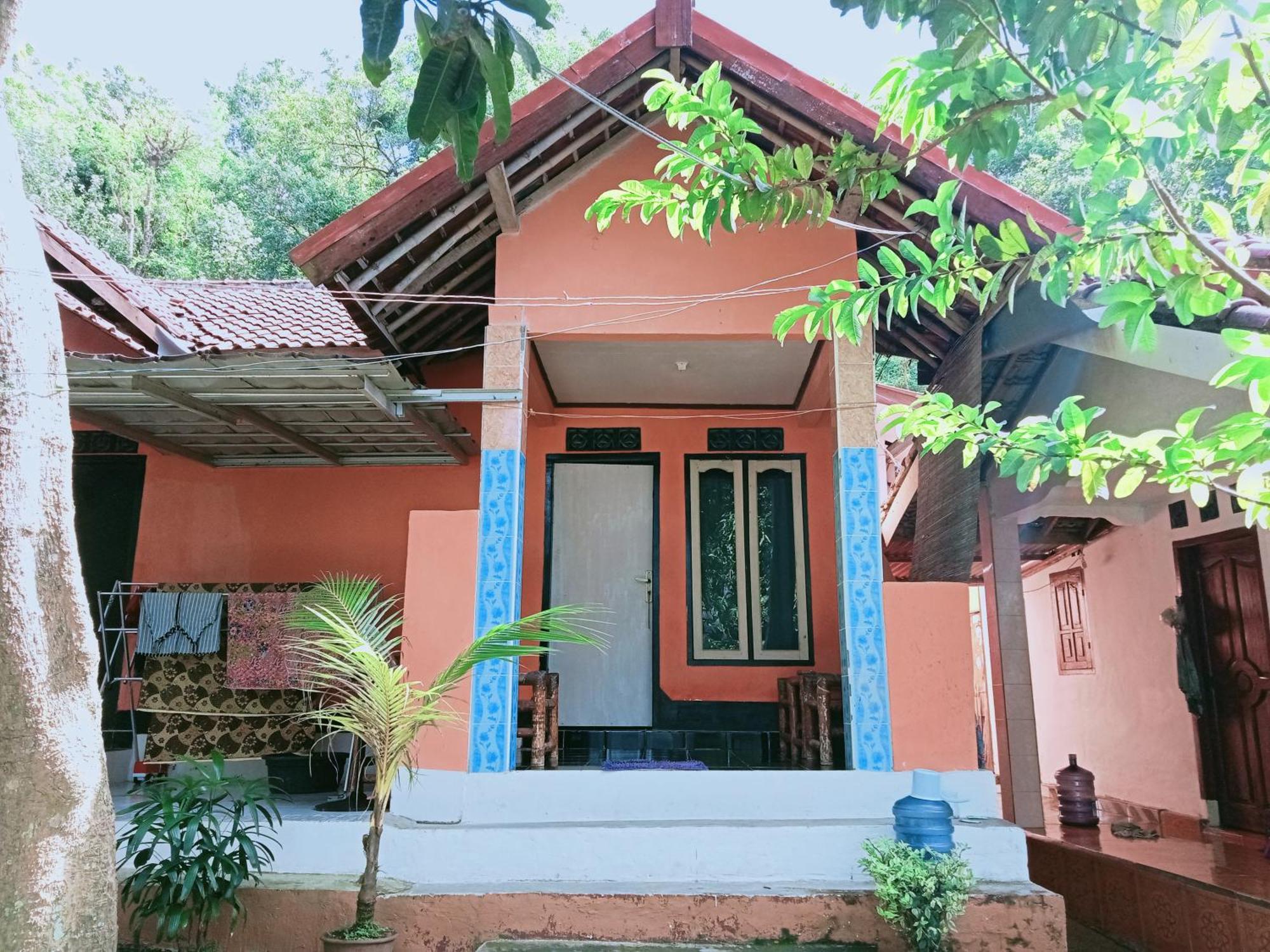 Perwita Homestay Kuta  Ruang foto